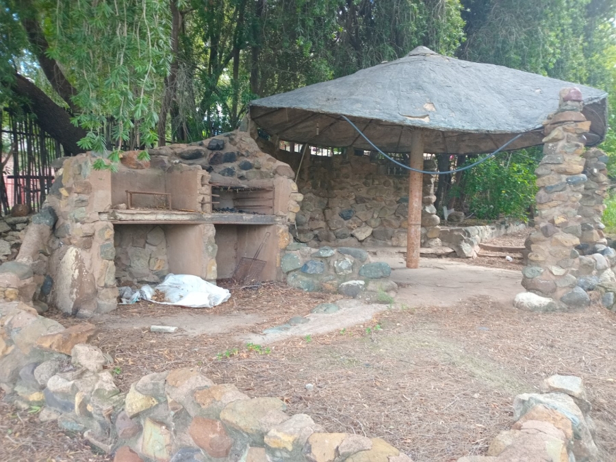 4 Bedroom Property for Sale in Bloemhof North West